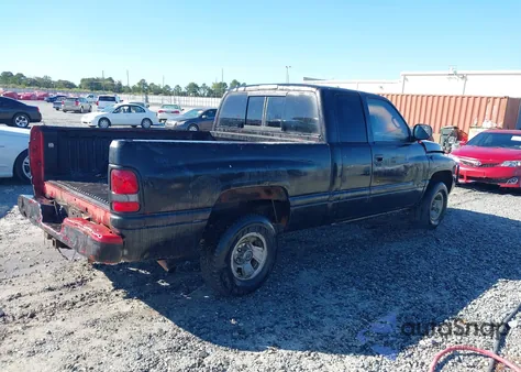 1999 Dodge Ram 1500 St z USA, uszkodzony, nr VIN 3B7HC13Z7XM523212